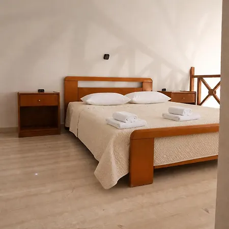 Comfort Seaside Loft * Kamári